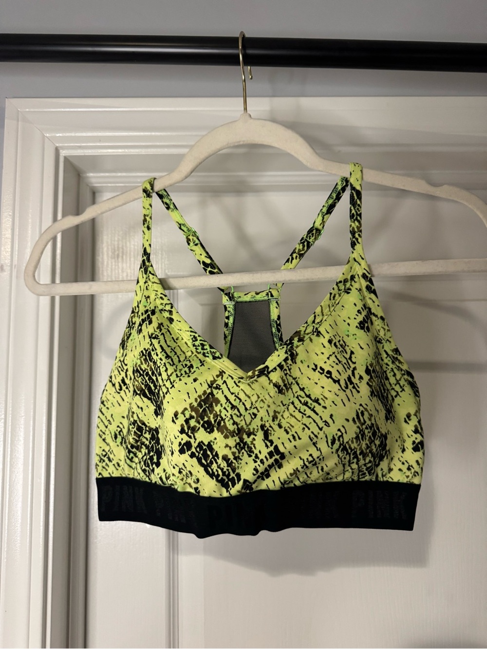 PINK Victoria's Secret ULTIMATE Snake-Print Sports Bra
